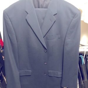 44L Alfani by Macy’s Navy suit w/ free tie as shown